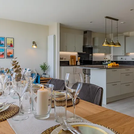 Hotel Phenomenal Waterside With Uninterrupted Views Bristol